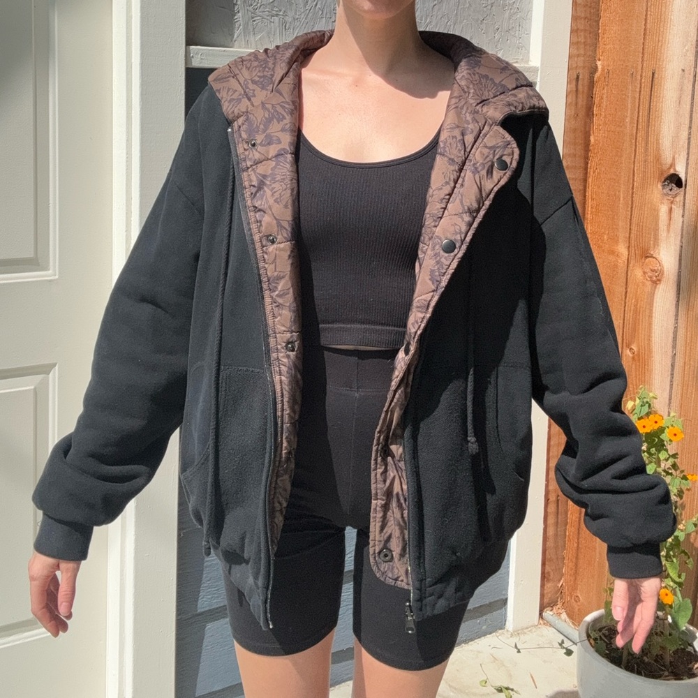Reversible Hoodie Puffer Jacket